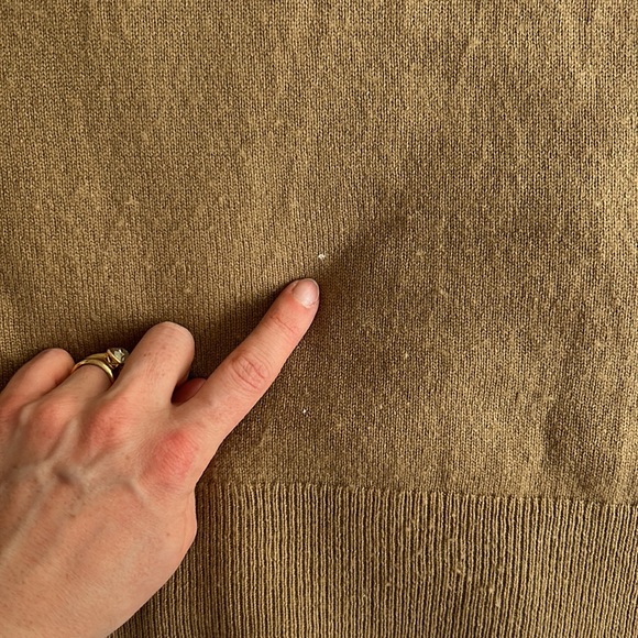 Everlane Camel Cashmere Crew Sweater - Picture 2 of 3